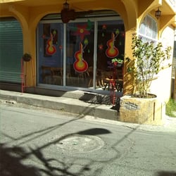 El café de ayer - Vale la pena probar las crepas con helado