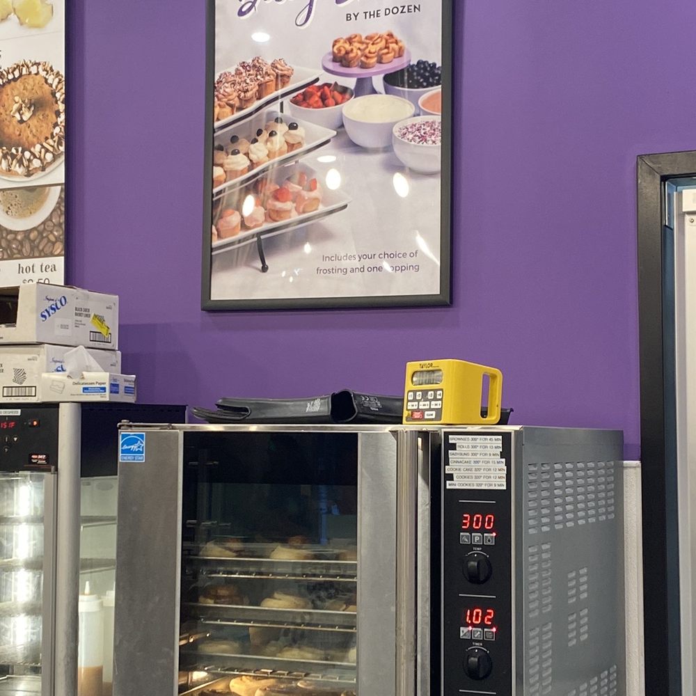 Cinnaholic - Bakeries Near Me - Virginia Beach, Virginia