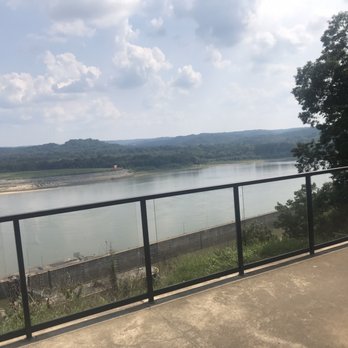 Eagles Bluff Overlook Park - Hiking Near Me - Cannelton, Indiana