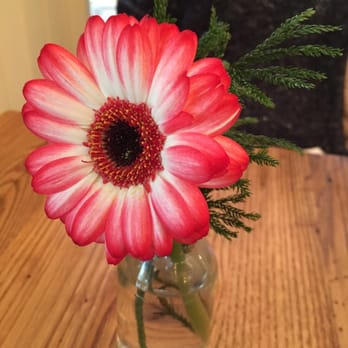 Bedford Post Inn - Table top decor - Hotels Near Me - Bedford, New York