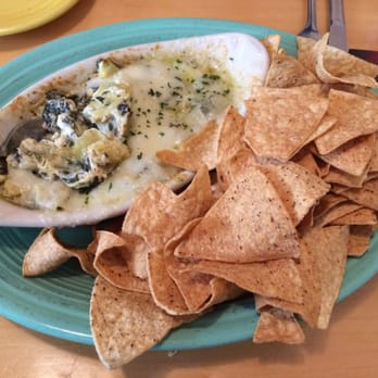 Frog Rock Tavern - Spinach and artichoke dip. Very good. Homemade - New American Near Me - Meredith, New Hampshire