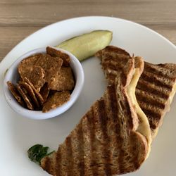 Trim Healthy Cafe - Turkey and Gouda sandwich