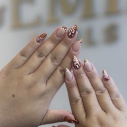 Gemiés Nails