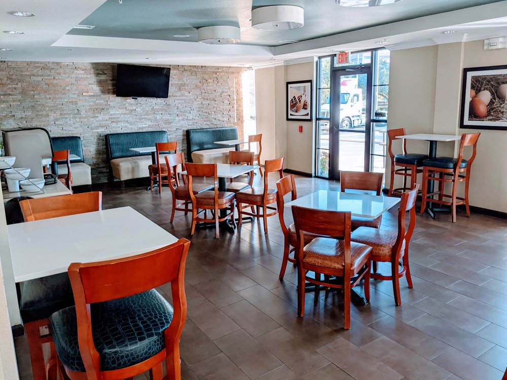 COMFORT SUITES NEAR WESTCHASE ON BELTWAY 8 Updated August 2024 88