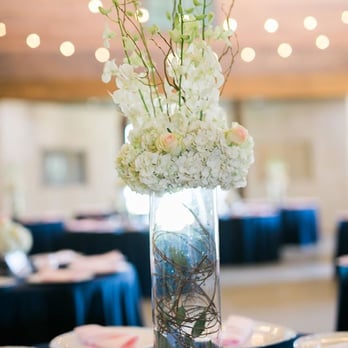 Dream Events - Centerpiece Decor - Caterers Near Me - Austin, Texas Dream Events - Centerpiece Decor - Caterers Near Me - Austin, Texas