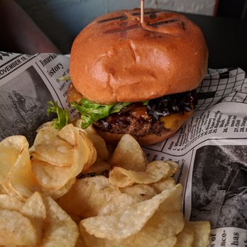 Public House - Cheese burger - New American Near Me - Springfield, Tennessee Public House - Cheese burger - New American Near Me - Springfield, Tennessee