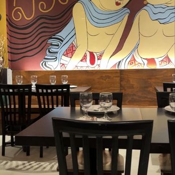 Veganic Thai Cafe - Ambiance - Thai Near Me - San Diego, California Veganic Thai Cafe - Ambiance - Thai Near Me - San Diego, California