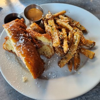 Cafe Orleans - Monte Cristo Sandwich - Cajun/Creole Near Me - Anaheim, California