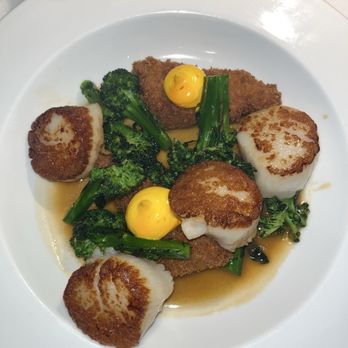 Artisan Restaurant - Jumbo sea scallops - Breakfast & Brunch Near Me - West Hartford, Connecticut Artisan Restaurant - Jumbo sea scallops - Breakfast & Brunch Near Me - West Hartford, Connecticut