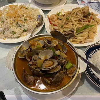 Longten Cafe - Wine sauce spicy vermicelli with clams, egg white scallop fried rice, seafood xo sauce udon - Hong Kong Style Cafe Near Me - Monterey Park, California