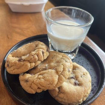 Proof Public House - Mrs Fish's Chocolate Chip Cookies with a shot of milk - Bars Near Me - Cleveland, Ohio Proof Public House - Mrs Fish's Chocolate Chip Cookies with a shot of milk - Bars Near Me - Cleveland, Ohio