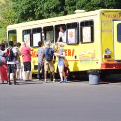 Magoo's Burgers - Food truck