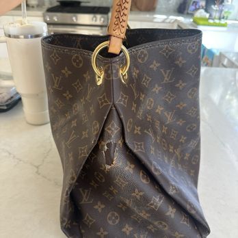 FASHIONPHILE - Peeling on the other side - Used, Vintage & Consignment Near Me - Carlsbad, California FASHIONPHILE - Peeling on the other side - Used, Vintage & Consignment Near Me - Carlsbad, California