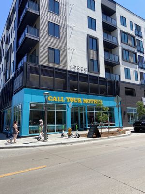 Call Your Mother Deli - Tennyson by null