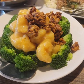 Hunan Garden - Walnut Honey Prawns - Taiwanese Near Me - Johns Creek, Georgia Hunan Garden - Walnut Honey Prawns - Taiwanese Near Me - Johns Creek, Georgia