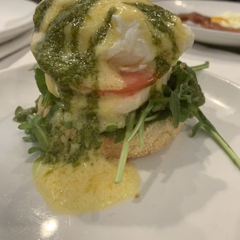 Broken Yolk Cafe - Breakfast & Brunch Near Me - Fullerton, California