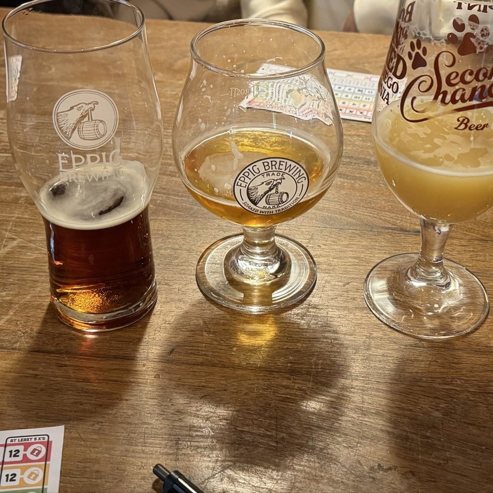 Love that each beer/cider is served in glass representing the brewery