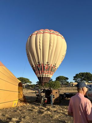 Rainbow Ryders Hot Air Balloon Co. by null
