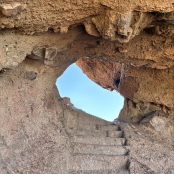 Hole-in-the-Rock - Hiking Near Me - Phoenix, Arizona Hole-in-the-Rock - Hiking Near Me - Phoenix, Arizona