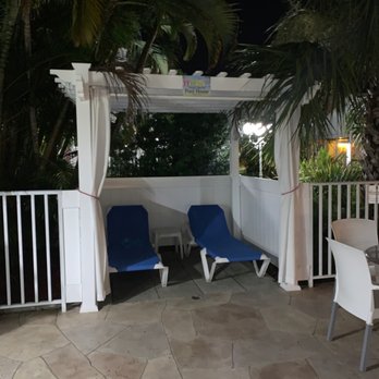 Lemon Tree Inn - One Private Cabana Area - Hotels Near Me - Naples, Florida