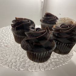 Got Cakes Bakery - Cupcakes