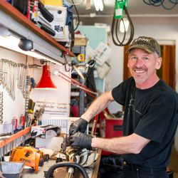 Vashon Ace Service Center