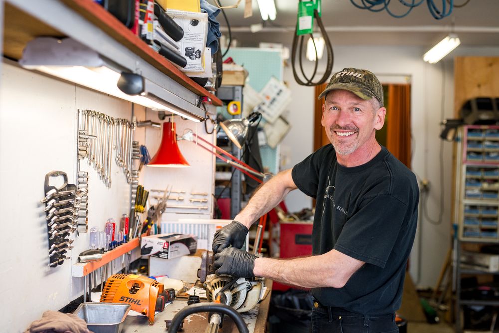 VASHON ACE SERVICE CENTER Updated September 2024 11 Photos 9715