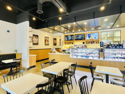 Paris Baguette by null