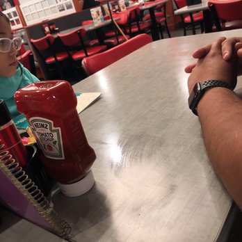 Friendly's - Ice Cream & Frozen Yogurt Near Me - Bensalem, Pennsylvania