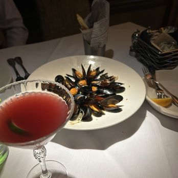 Chart House - Mussels - Seafood Near Me - Portland, Oregon Chart House - Mussels - Seafood Near Me - Portland, Oregon