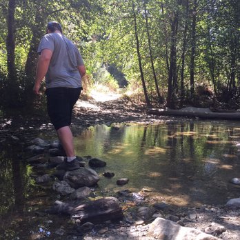 Gabrielino Trail - Hiking Near Me - Altadena, California