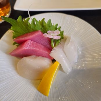 Bon - Omakase - Sushi Bars Near Me - Westwood, New Jersey