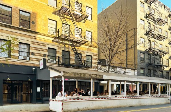 Eastpoint Bar by null