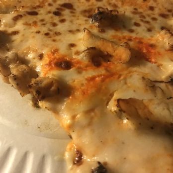 Big Easy Daiquiris - Buffalo chicken yummy - Pizza Near Me - New Orleans, Louisiana