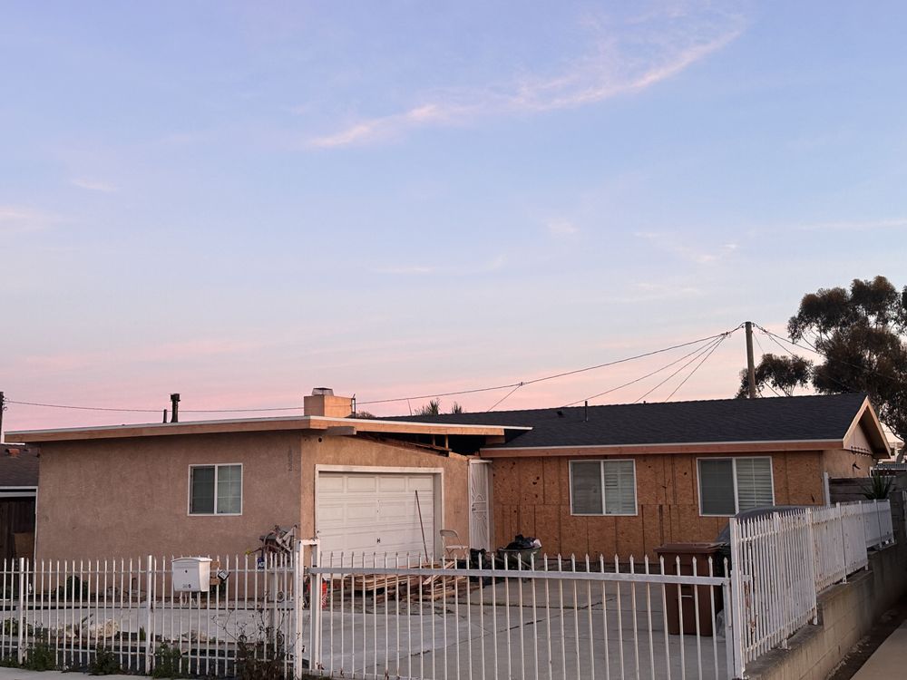 Slide of Jacinto’s Roofing