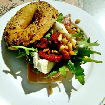 Bagels & Beans - Bagels Near Me - Den Haag, ZH