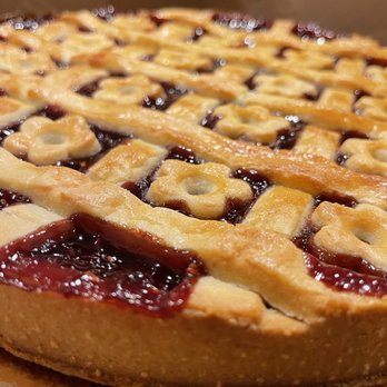 Maggie Mae's - Spun's Raspberry Linzertorte! Wow beautiful and delicious!! - Diners Near Me - Yarmouth, Maine Maggie Mae's - Spun's Raspberry Linzertorte! Wow beautiful and delicious!! - Diners Near Me - Yarmouth, Maine