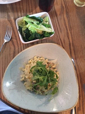 The Kings Arms by null