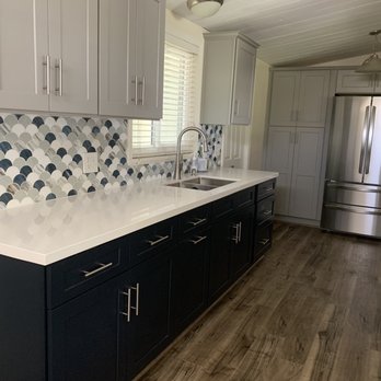 Straight Arrow Flooring & Remodeling - Two tone cabinets and beautiful backsplash - Flooring Near Me - Covina, California Straight Arrow Flooring & Remodeling - Two tone cabinets and beautiful backsplash - Flooring Near Me - Covina, California