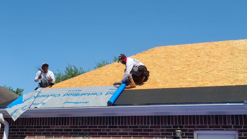 Slide of Elite Roofers