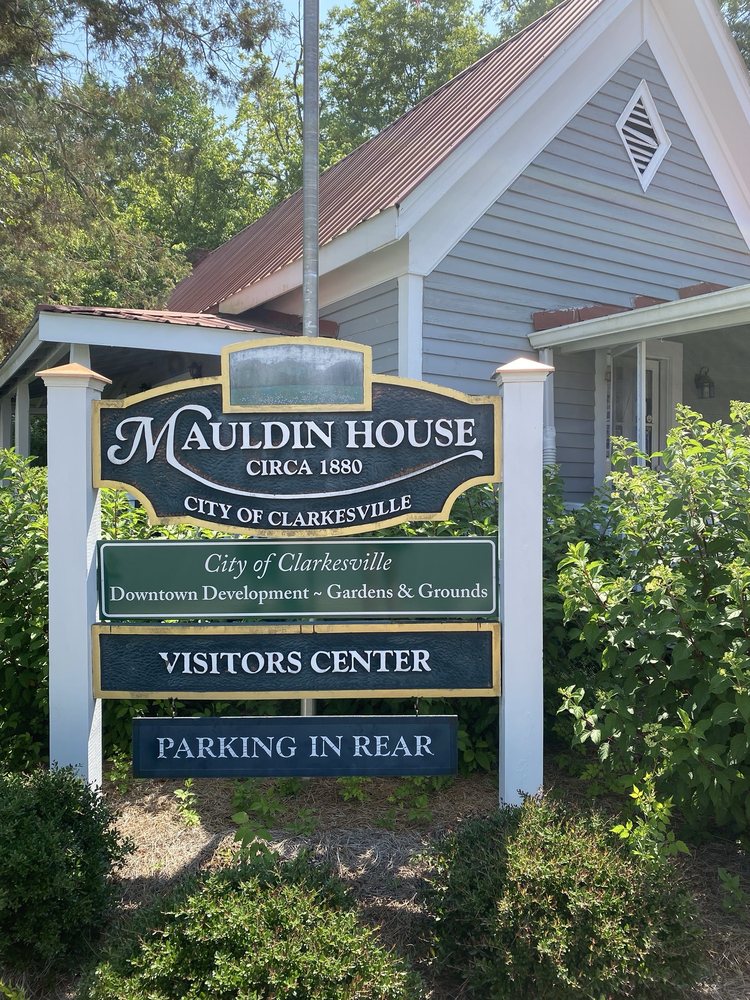 Social spots from Mauldin House And Gardens