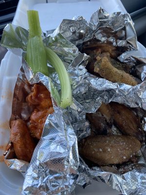 Wings 'N More by null