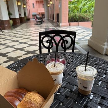 Royal Hawaiian Bakery - Food & drinks - Bakeries Near Me - Honolulu, Hawaii Royal Hawaiian Bakery - Food & drinks - Bakeries Near Me - Honolulu, Hawaii