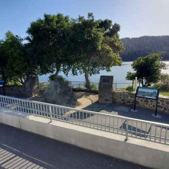Crystal Springs Dam - Signage along the water - Lakes Near Me - Burlingame, California Crystal Springs Dam - Signage along the water - Lakes Near Me - Burlingame, California