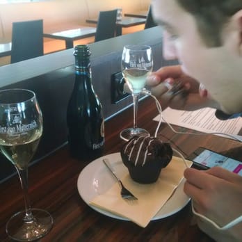 Fürstenlounge - chocolate muffin, prosecco, and power outlets, the only way to start a morning - Airport Lounges Near Me - Munich, BY