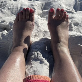 Rose Nails & Spa - My beautiful toes in the sand - Nail Salons Near Me - Destin, Florida Rose Nails & Spa - My beautiful toes in the sand - Nail Salons Near Me - Destin, Florida