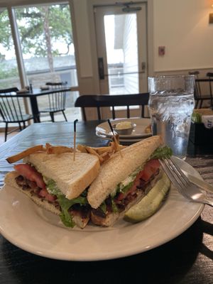 Stagecoach Inn by null