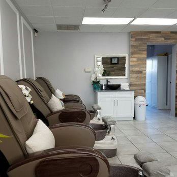 Aura Nail Place - The massage chairs felt so good! Clean and well taken care of. - Waxing Near Me - Orange, California Aura Nail Place - The massage chairs felt so good! Clean and well taken care of. - Waxing Near Me - Orange, California