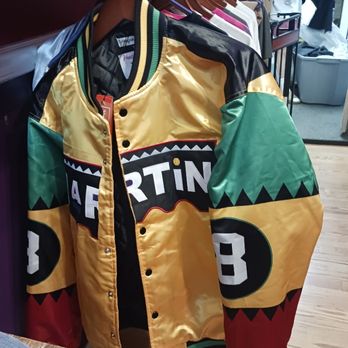 Drip Purple Vintage - Here is the brand new coat that he stole. He went AWOL when I tried to call him because he knew he sold it already! - Used, Vintage & Consignment Near Me - Murfreesboro, Tennessee