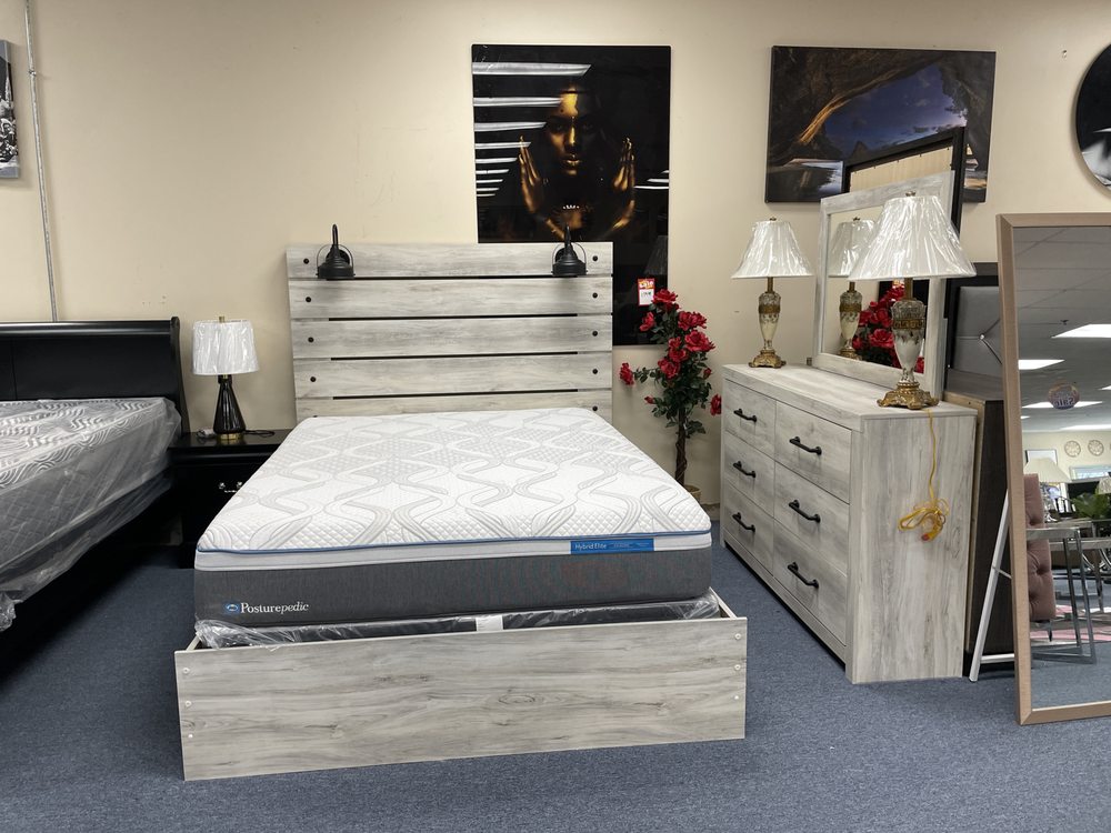 JZ FURNITURE & RUGS Updated August 2024 11 Photos 17030 Torrence